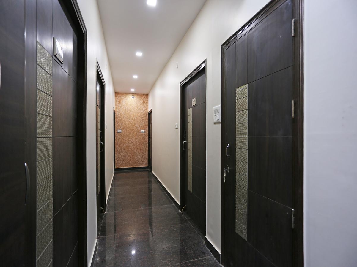 Oyo 10360 Hotel Grand Manoranjan Gorakhpur Exterior foto